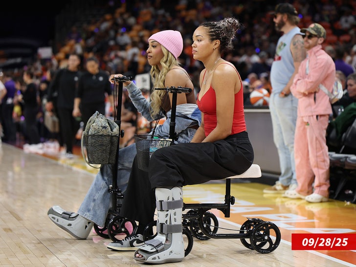 DiJonai Carrington injured sub getty swipe