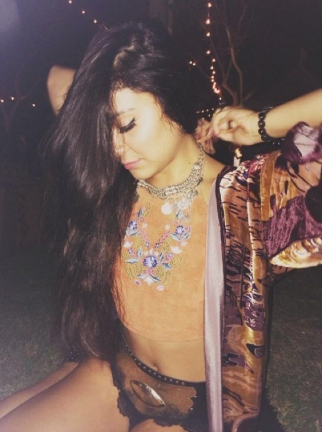 0412_stella_hudgens_sexy16