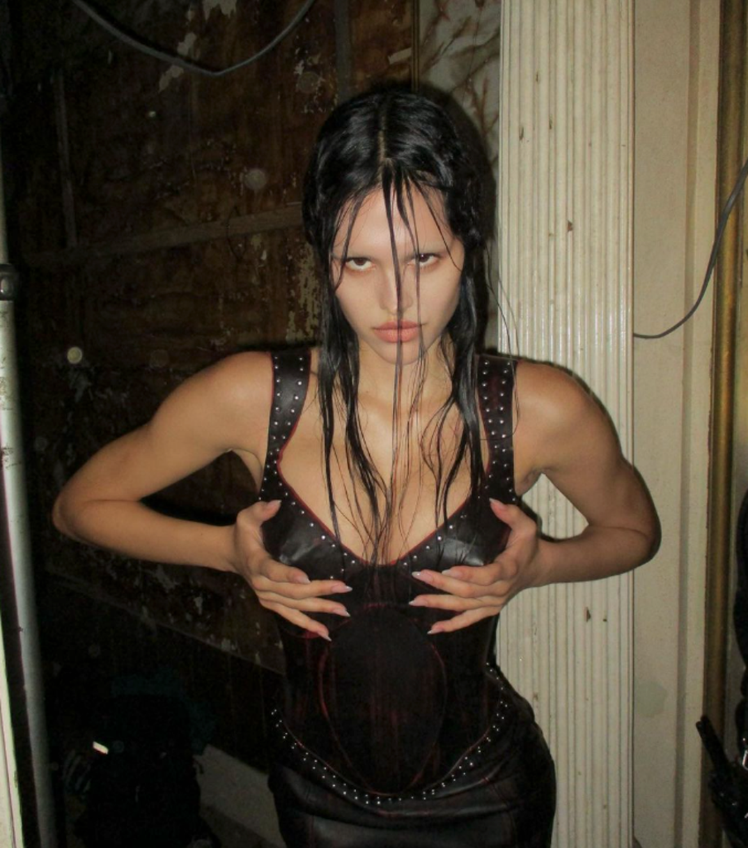 0612 Amelia Gray Hamlin Hot Shots 10