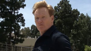 Conan O'Brien Challenges Conor To MMA Fight, McGregor Accepts!!