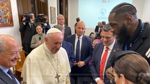 Deontay Wilder Meets Pope Francis, Gets Boxing Glove Signed!