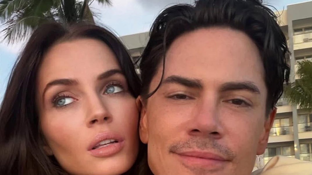 0625-Tom-Sandoval-Victoria-Lee-Robinson-Happier-Times-PRIMARY