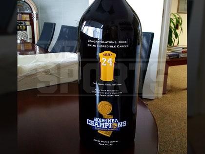 0115-kobe-bryant-bottle-tmz-01
