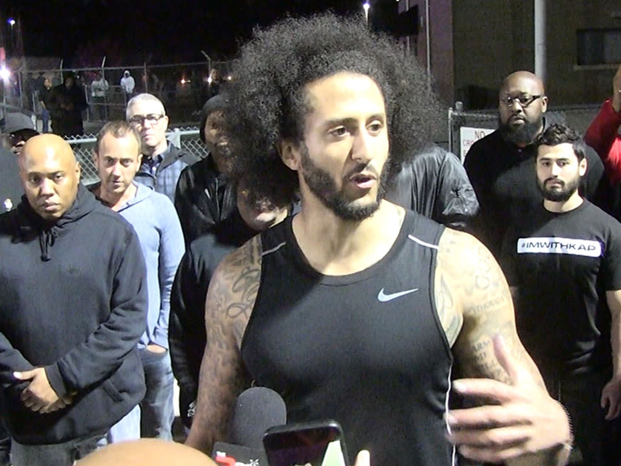 Colin Kaepernick grilled by Miami Herald reporter over Fidel