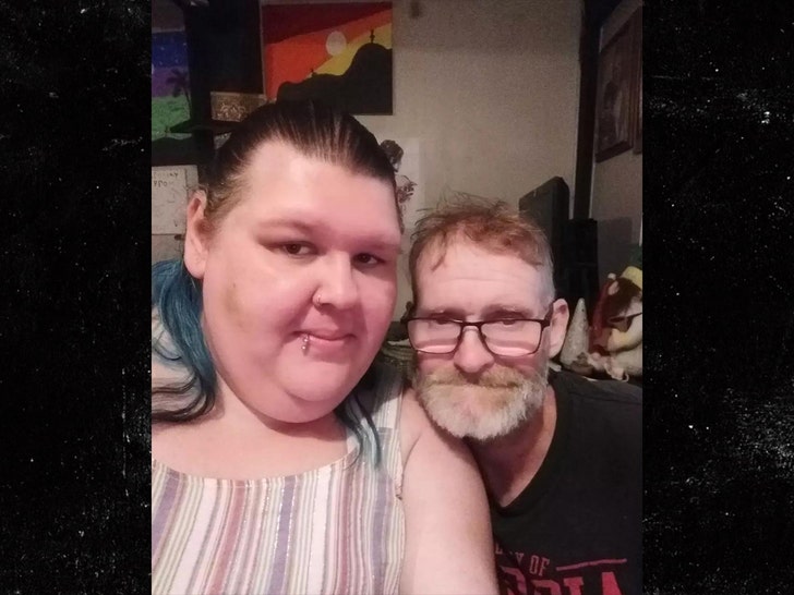 sugar-bear-and-fiance-taylor-ring-tiktok-2
