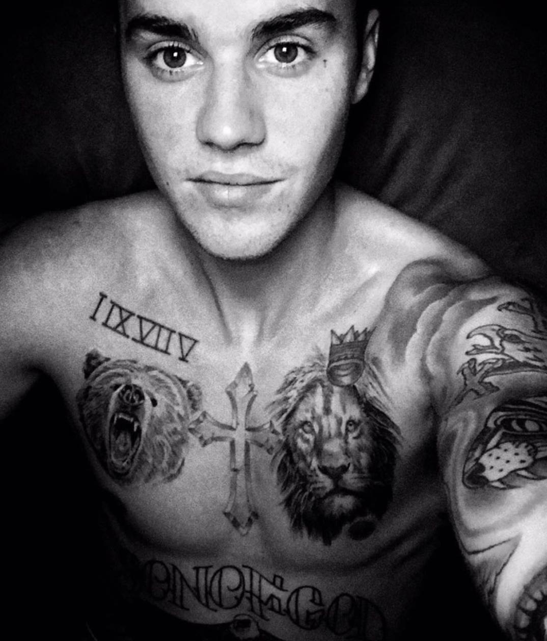 Justin_Bieber_Shirtless_Shots_4