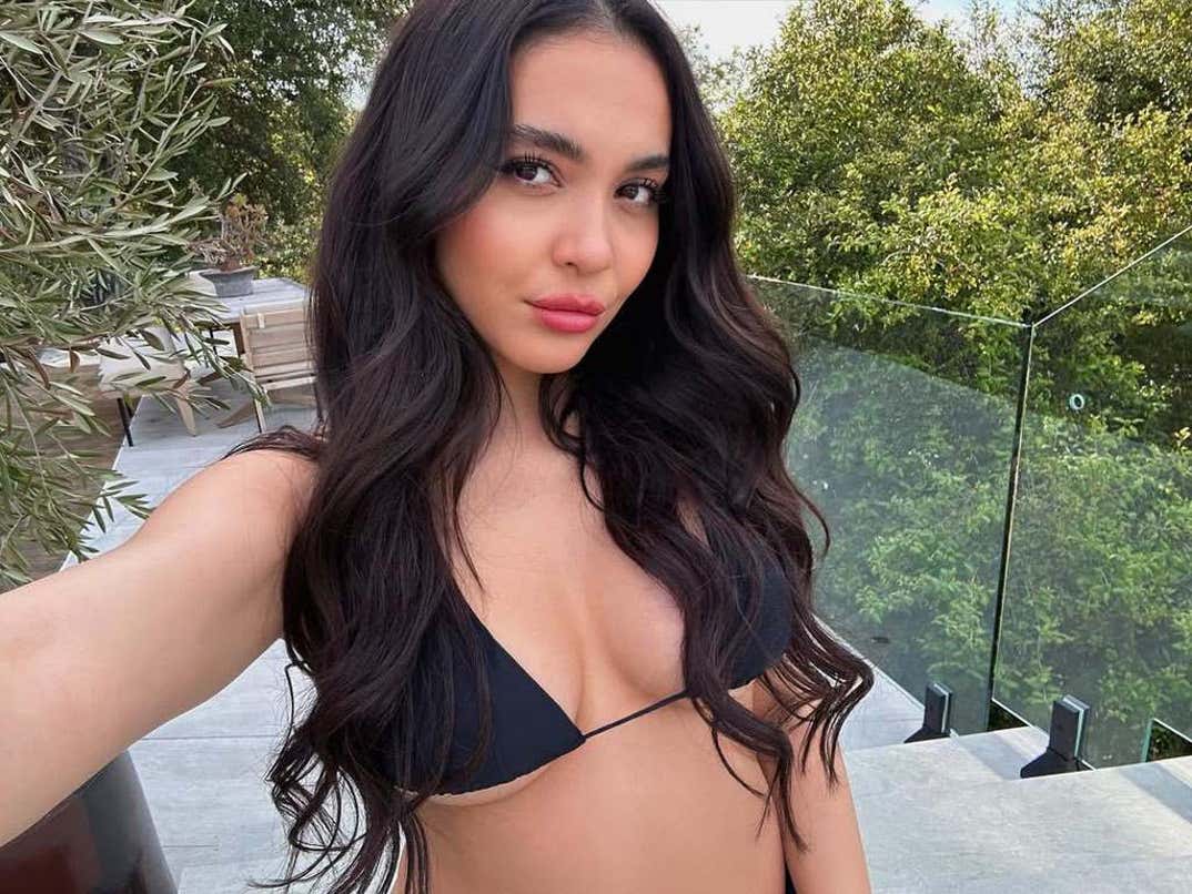 Stella Hudgens Sexy Sibling 16