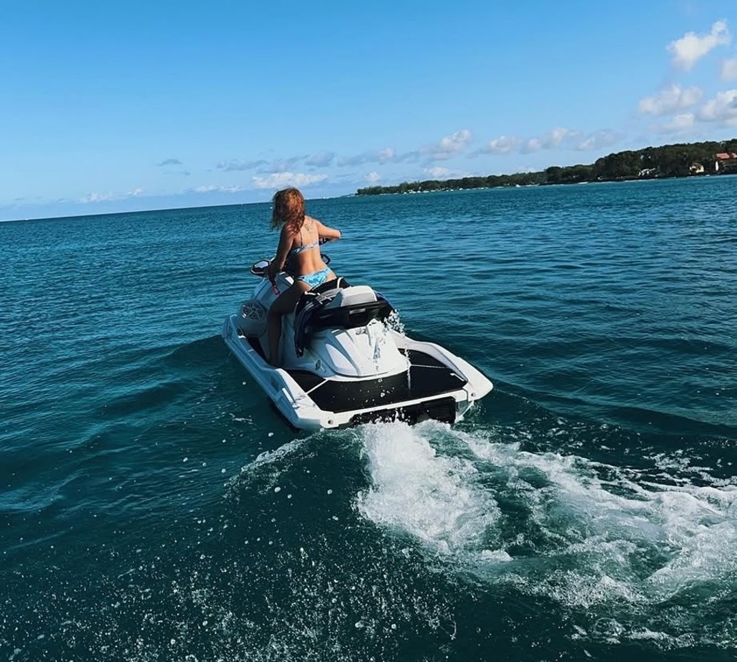 Avani Gregg Jet Ski Babe Hot Shots 0