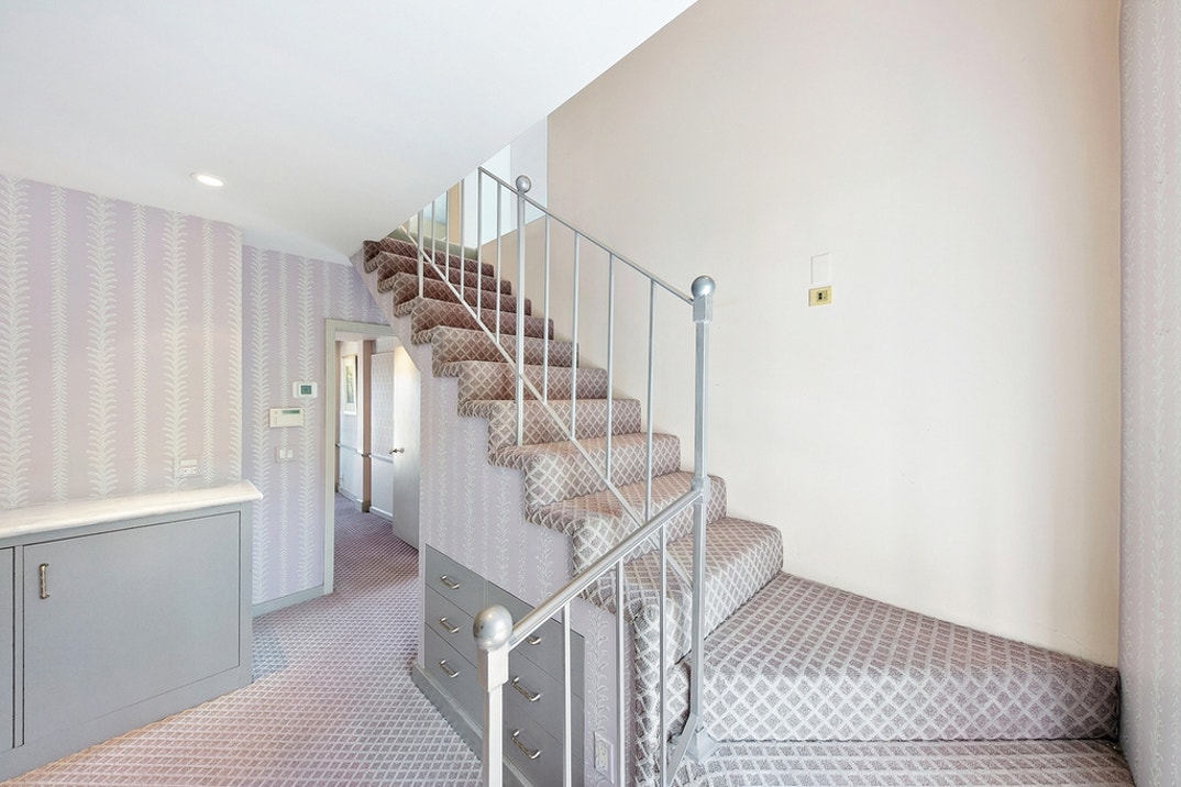 Richard Simmons Home Sale 30