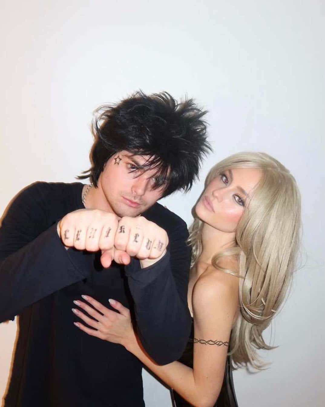 Leni Klum and Aris Rachevsky as Pamela Anderson and Tommy Lee