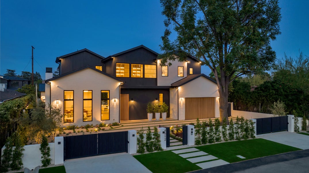Allison Holker home 1