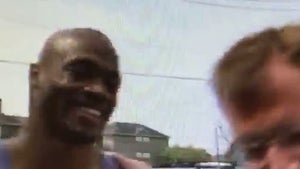 Adrian Peterson Does Local News Interview ... Reporter Has No Idea (VIDEO + PHOTO)