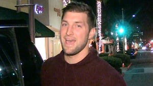 Tim Tebow Accepts Spring Training Invite, Gunning for the Majors!!