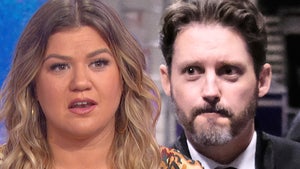 Kelly Clarkson Asks Judge to Declare Her Legally Single Amid Divorce