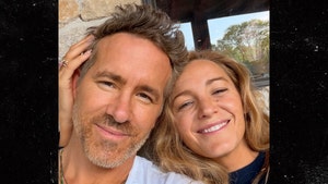 ryan reynolds and blake livley selfie insta 1