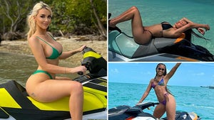 0802-Babes-On-Jet-Skis-hero