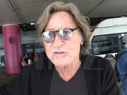 102825 mohamed hadid primary.jpg