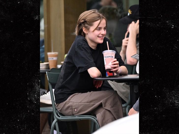 Vivienne Jolie Pitt backgrid 1