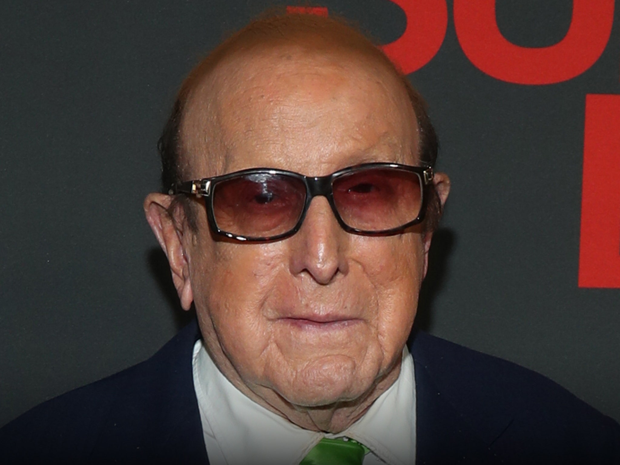 tmz.com - TMZ Staff - Clive Davis Discharged From Hospital, Recuperating at Home