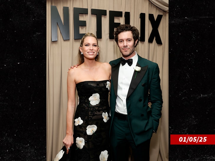 erin-foster-Adam-Brody-getty-2