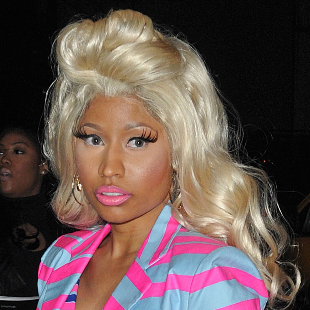 Nicki Minaj -- Wiggin' Out!, image size:1074x1074