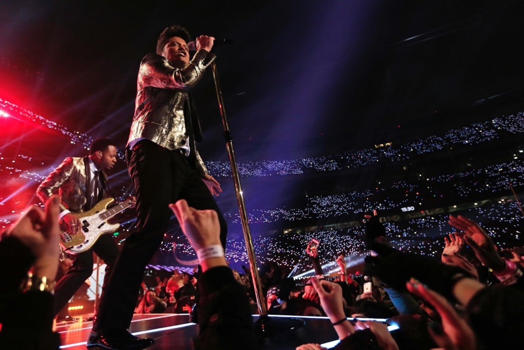 bruno mars perfomance photos-06