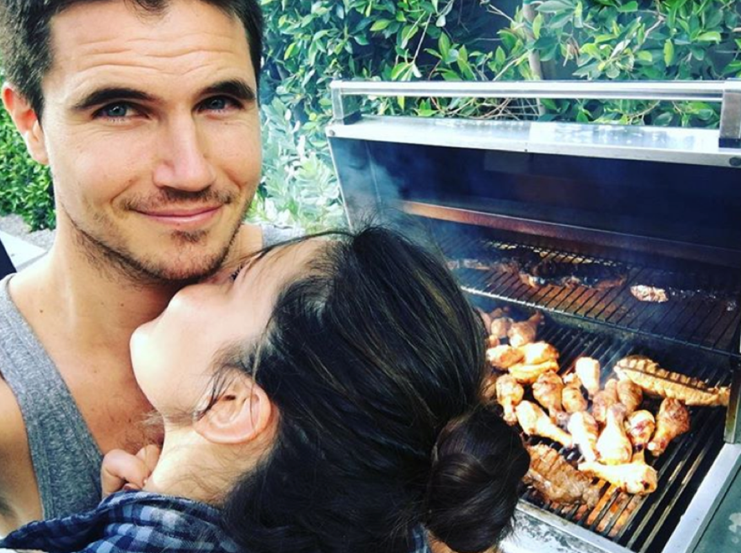Robbie Amell and Italia Ricci