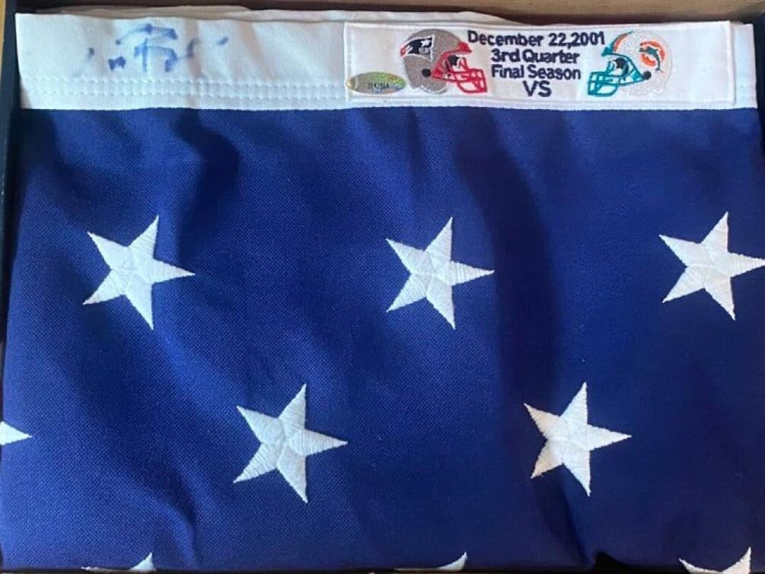 American Flag Valued at $1 Million After Tom Brady Signed It Gets Inked by  the GOAT Again Despite Lawsuit From Its Initial Owner - EssentiallySports