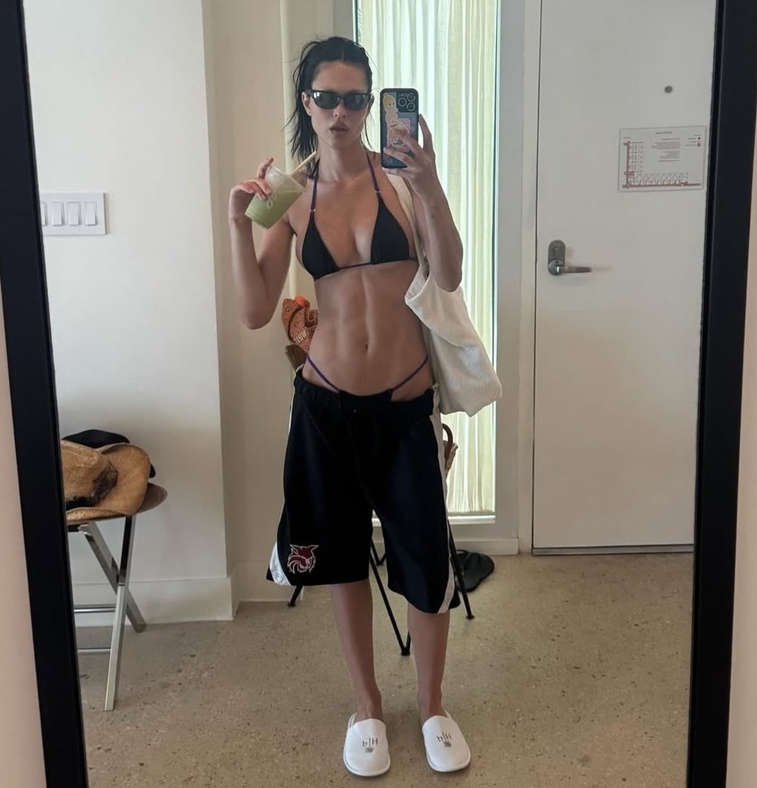 Amelia Gray Hamlin Hot Shots 13