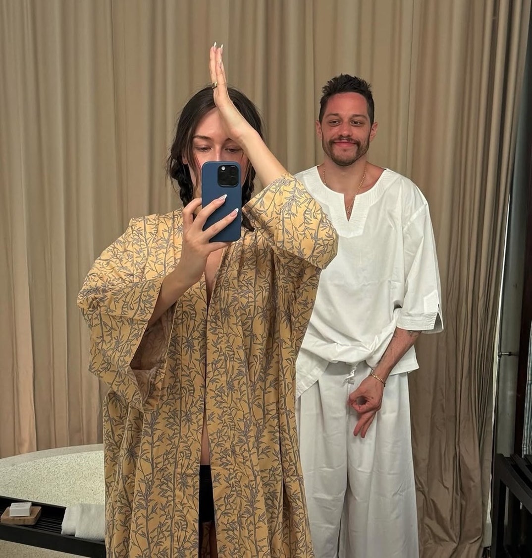 Pete Davidson Elsie Hewitt Happier Times 7
