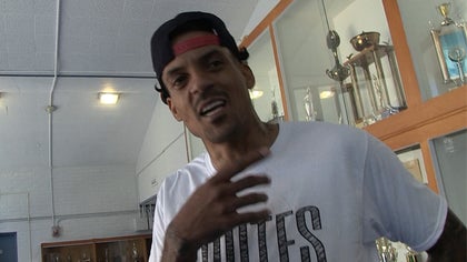 081216_matt_barnes_swimming_kal