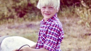 0813-Joel-McHale-Cute-Kids-hero