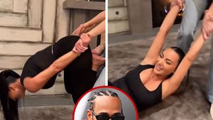 021026_khloe_kardashian_primary