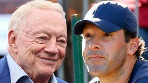 main-jerry-jones-tony-romo-getty-1