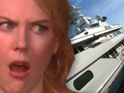 1224_nicole_kidman_yacht_photo_02