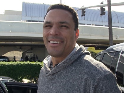 103116_tony_gonzalez_primary