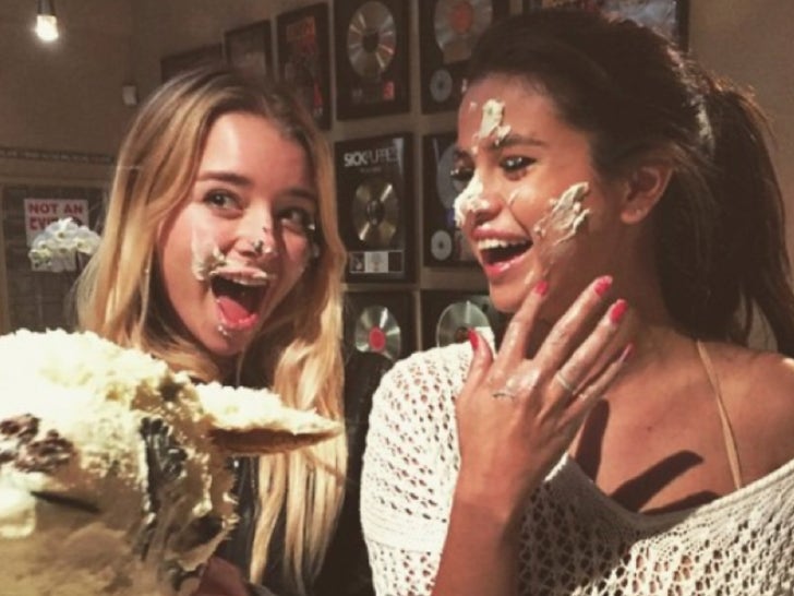 Celebrity Cake Faces