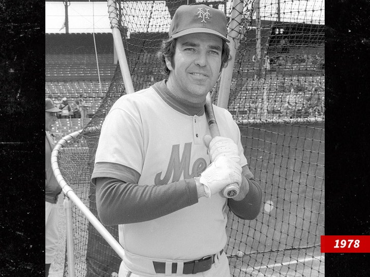 Ed Kranepool jugando