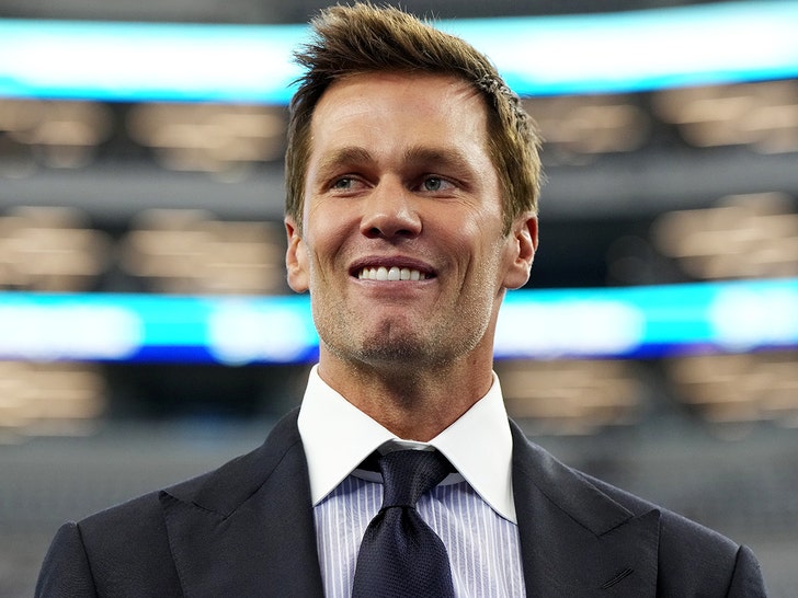 Tom Brady’s Second Week In Broadcast Booth Goes Off Without A Hitch