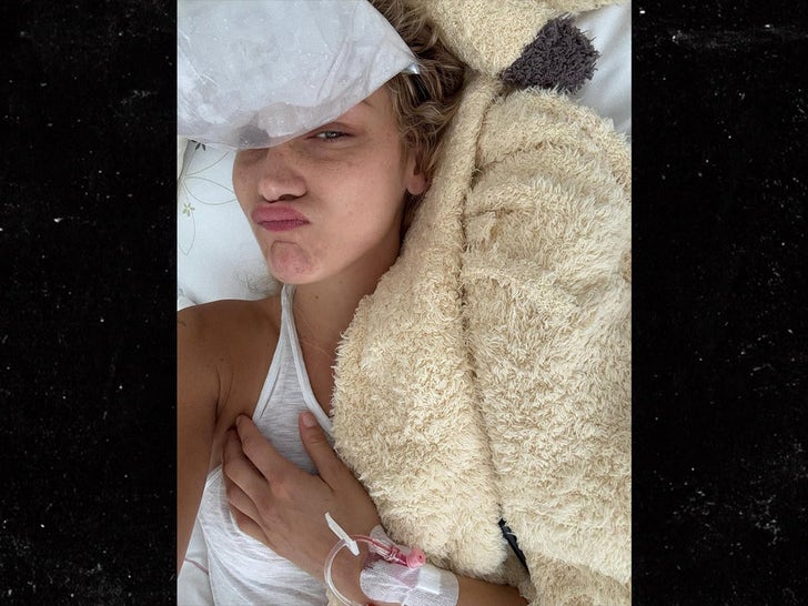 0917-Bella-Hadid-Hospital-PRIMARY-2