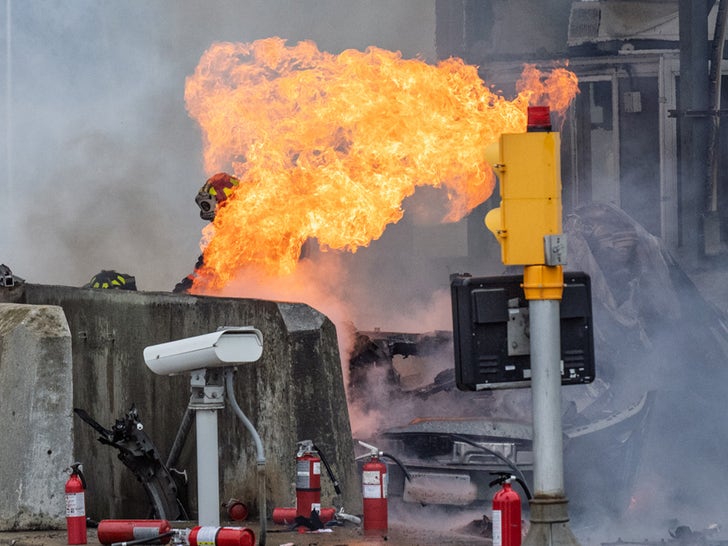 0402-Eugene-Mirman-Fire-Photos-SUB