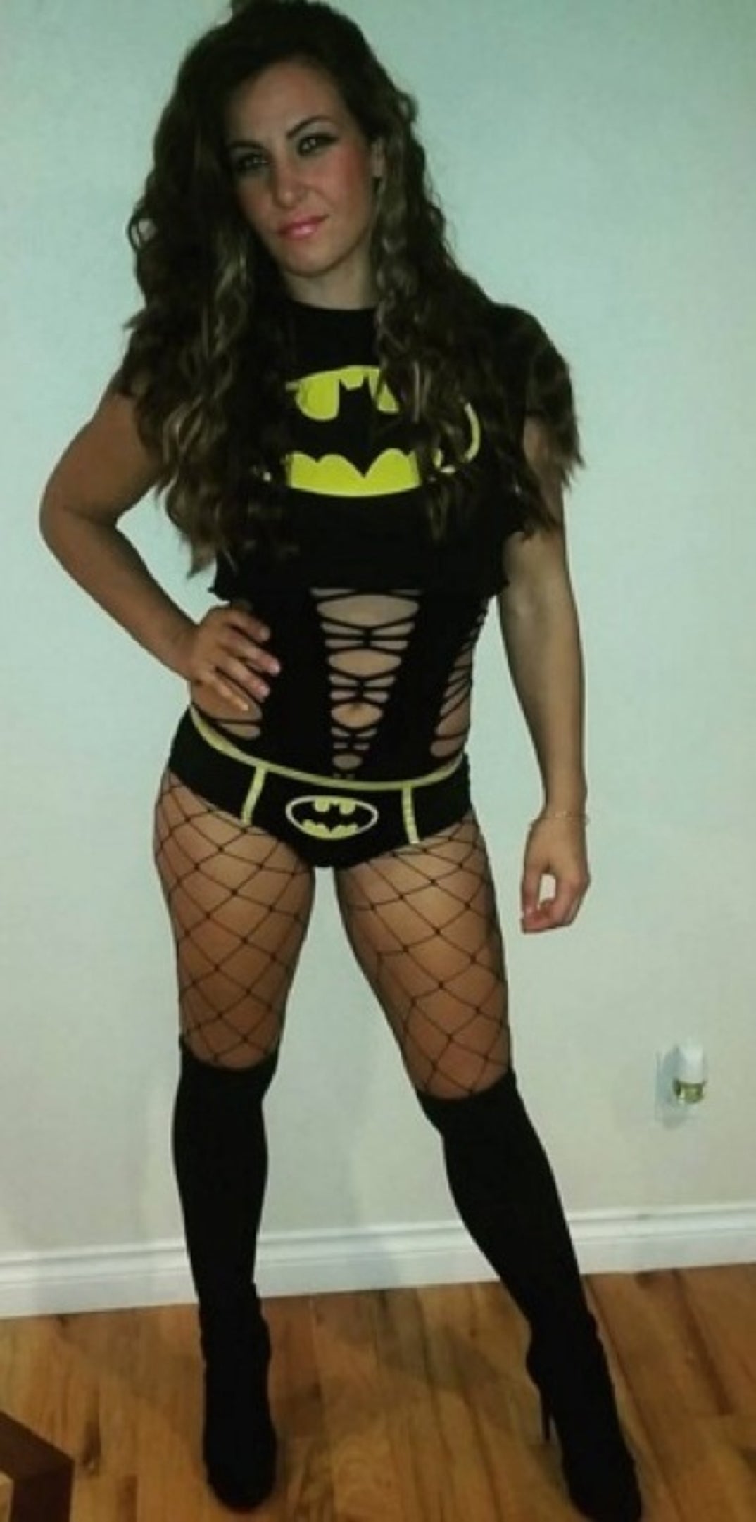 Stars in Comic Costumes -- Geek Out!, image size:1074x2162