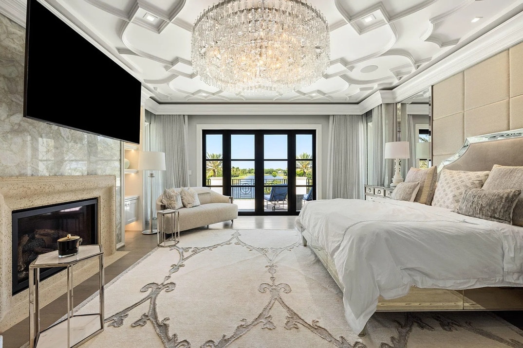 Russell Weiner House 12