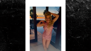 051726_britney_spears_primary