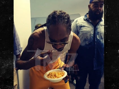 041318_snoop_dogg_primary