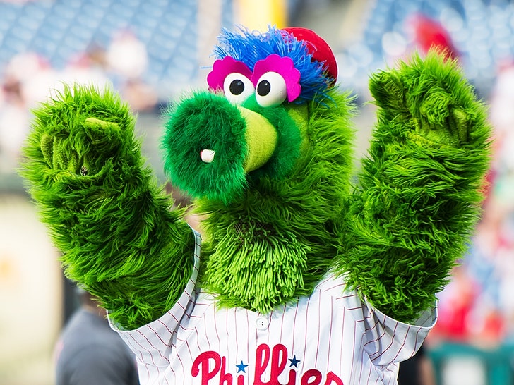 Phillies Phanatic Mascot S New Look Doesn T Seem Very New At All
