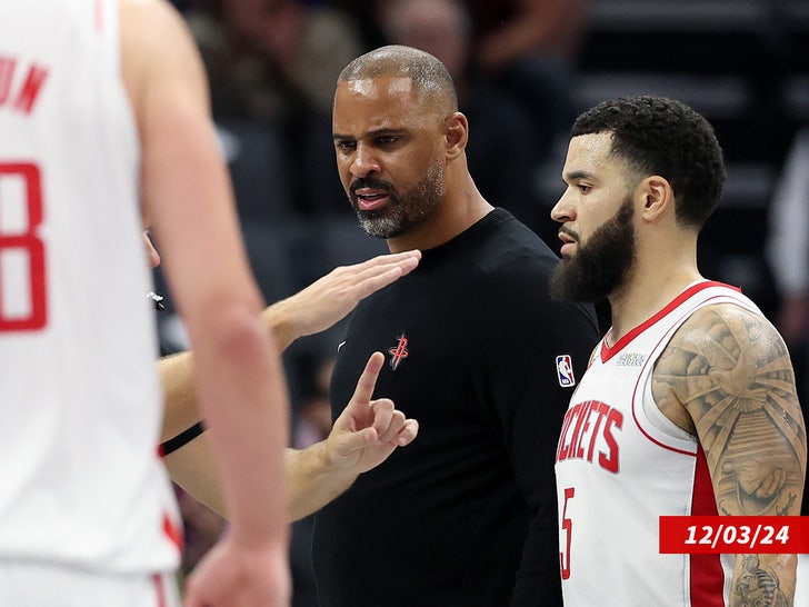 Ime Udoka mad houston rockets mad at referee