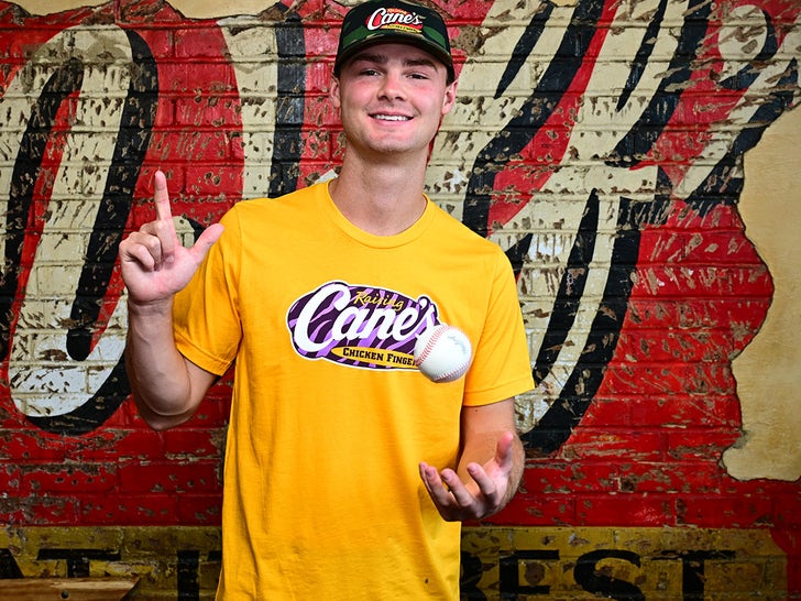 LSU Baseball Team At Raising Cane's