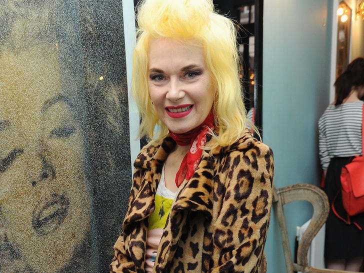 1126-Recordando-Pam-Hogg-Sub2