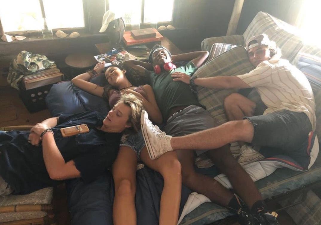 Jonathan Daviss, Rudy Pankow, Chase Stokes, and Madison Bailey